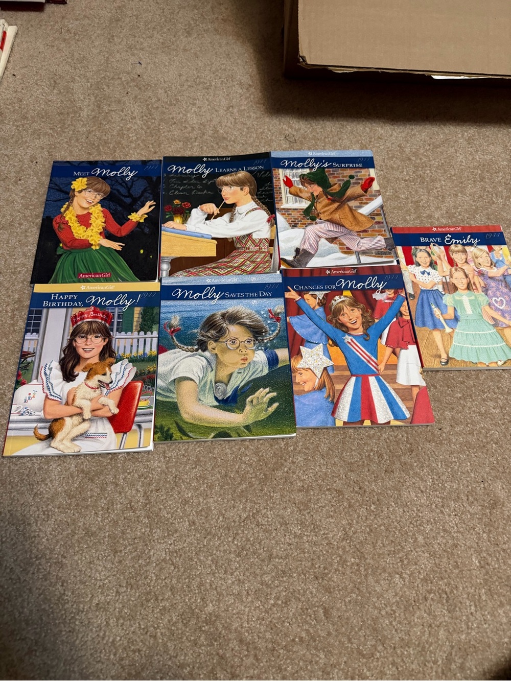 Lot of 7 American Girl Molly paperback books complete set 1-6 plus bonus book